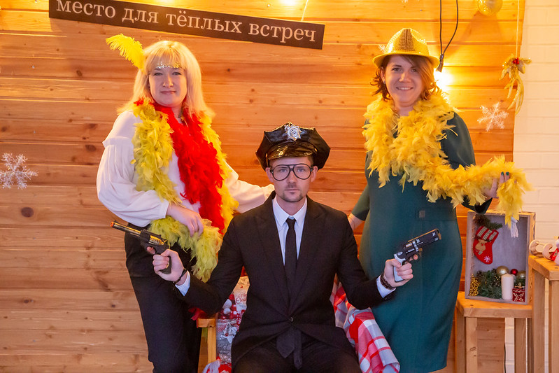 Новогоднее украшение зала для корпоратива в Владимире